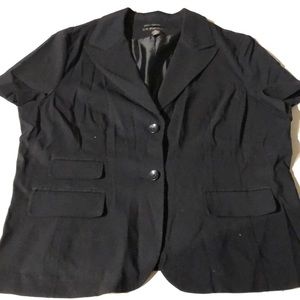 Style and co size 18 short sleeve stretch blazer